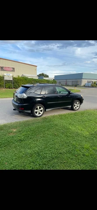 2004 Lexus RX 2nd Gen - Image 8 of 10