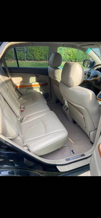 2004 Lexus RX 2nd Gen - Image 7 of 10