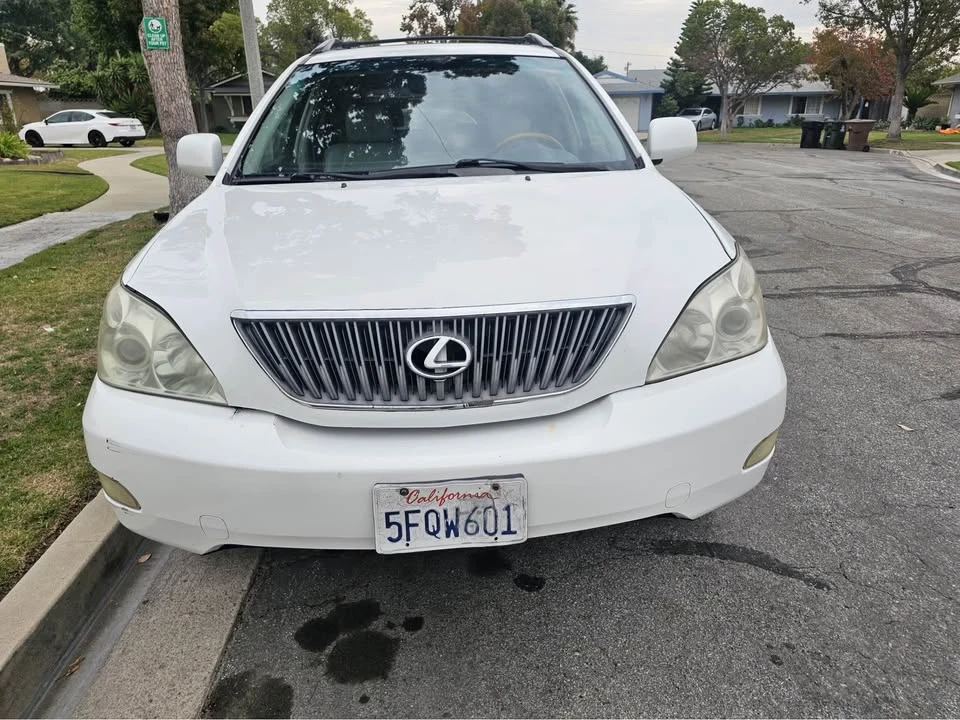 2004 Lexus RX 2nd Gen - Image 4 of 17