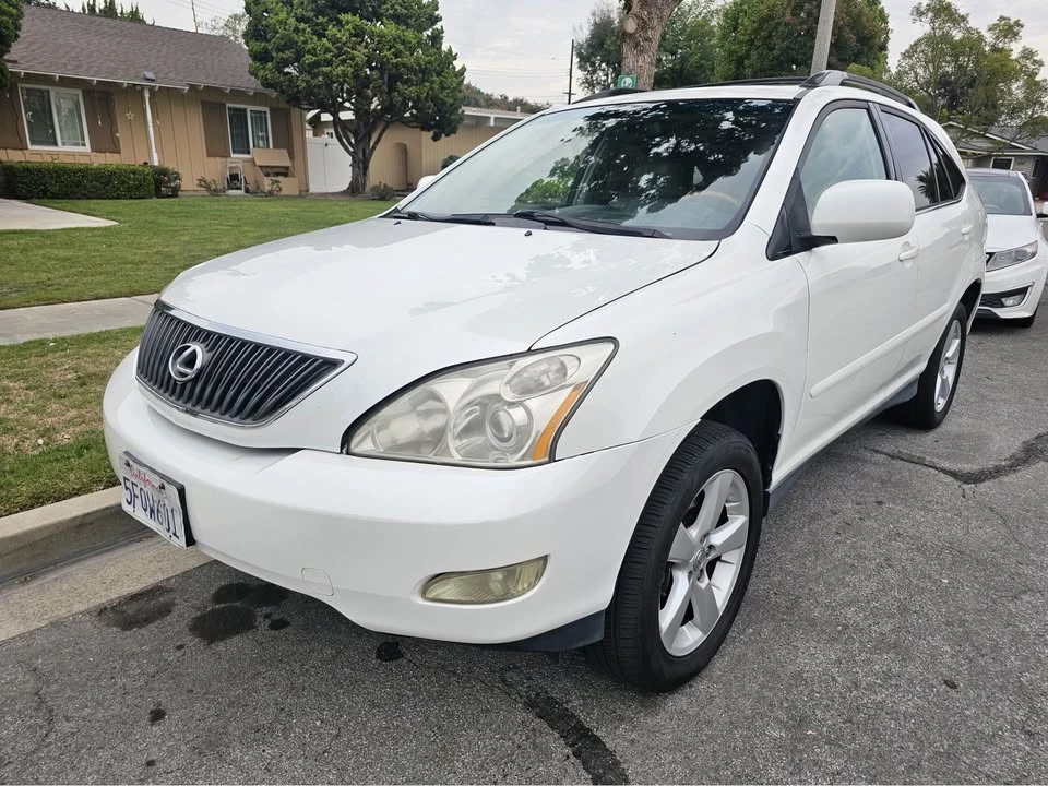 2004 Lexus RX 2nd Gen - Image 5 of 17