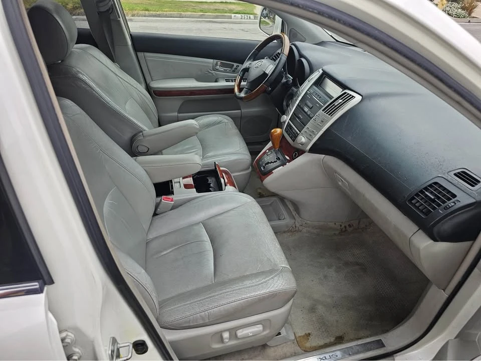 2004 Lexus RX 2nd Gen - Image 13 of 17