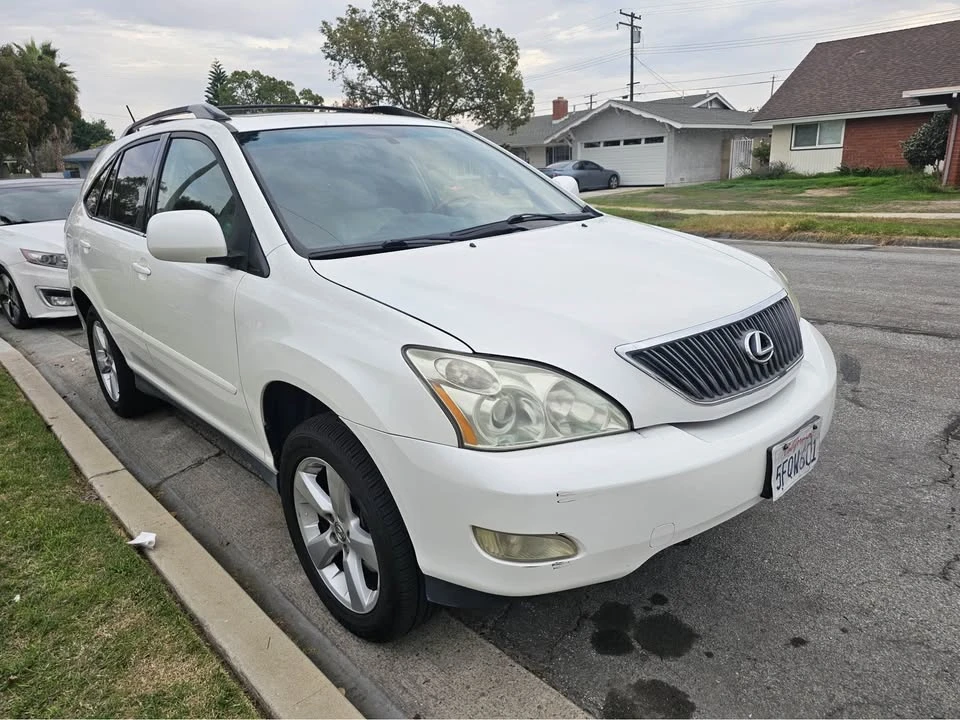 2004 Lexus RX 2nd Gen - Image 6 of 17