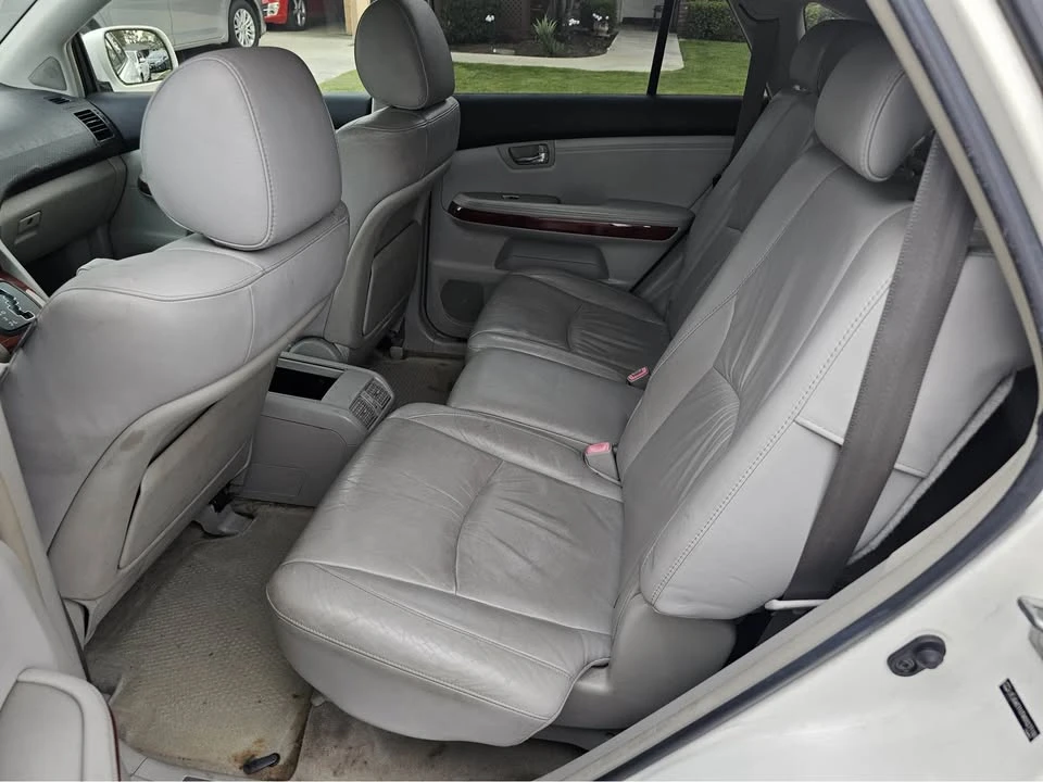 2004 Lexus RX 2nd Gen - Image 10 of 17