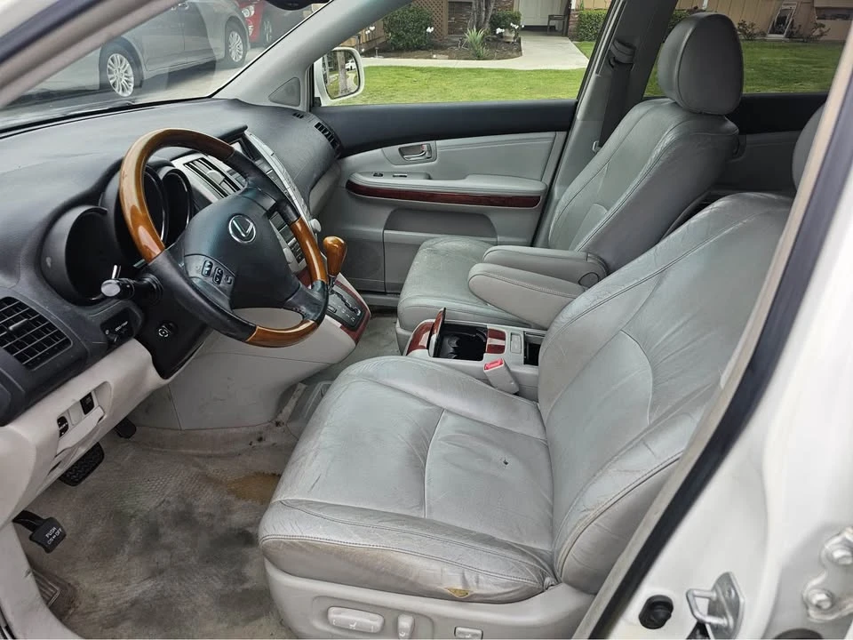 2004 Lexus RX 2nd Gen - Image 8 of 17