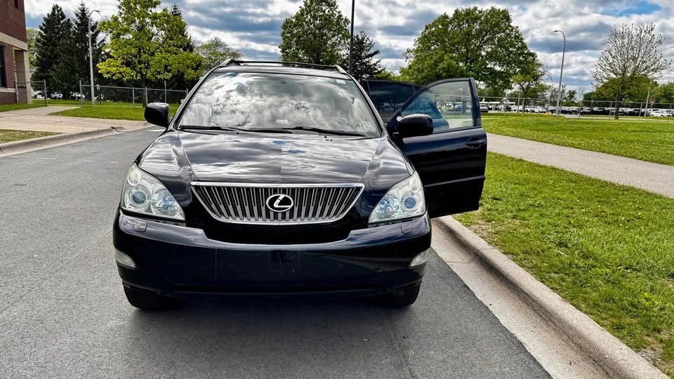 2004 Lexus RX 2nd Gen - Image 4 of 10