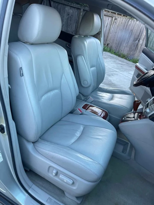 2004 Lexus RX 2nd Gen - Image 11 of 18