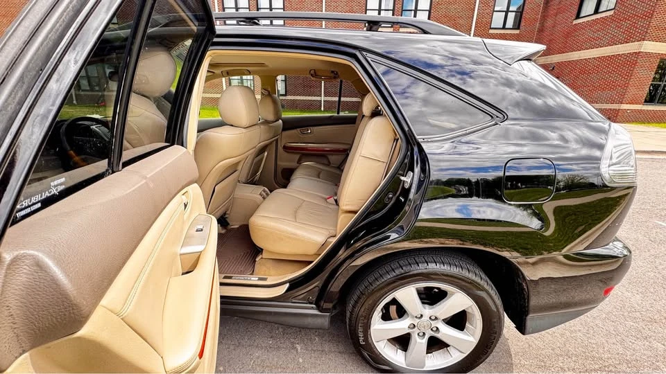2004 Lexus RX 2nd Gen - Image 6 of 10