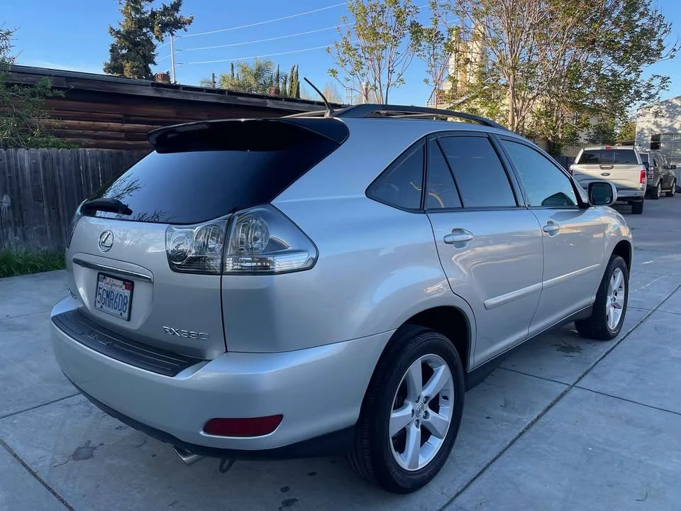 2004 Lexus RX 2nd Gen - Image 5 of 18