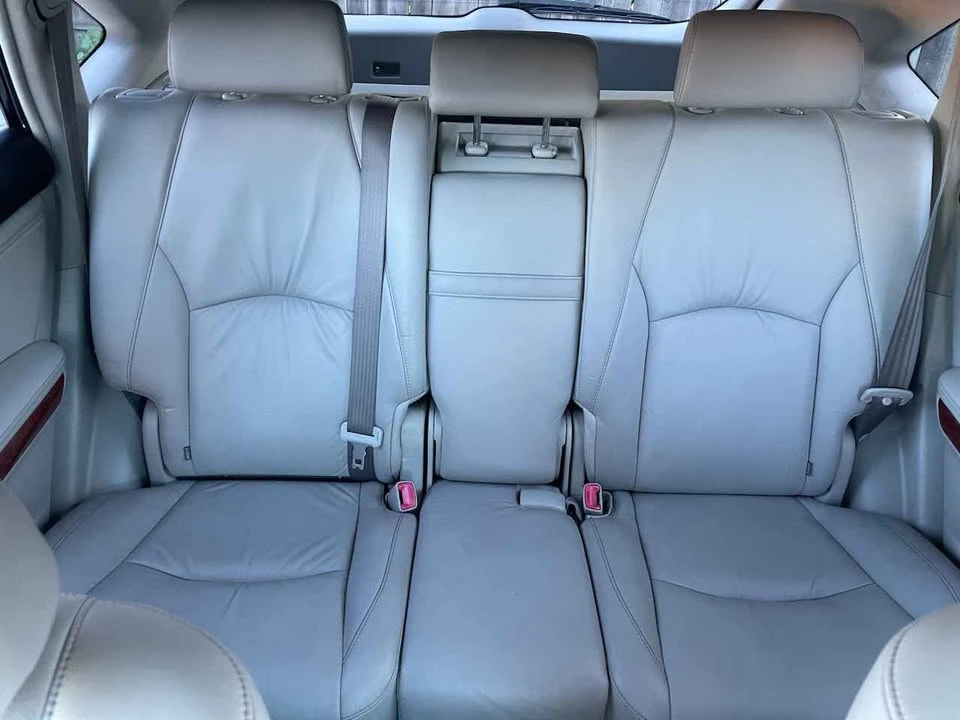 2004 Lexus RX 2nd Gen - Image 12 of 18