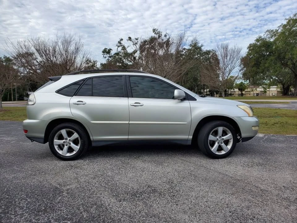 2004 Lexus RX 2nd Gen - Image 2 of 16