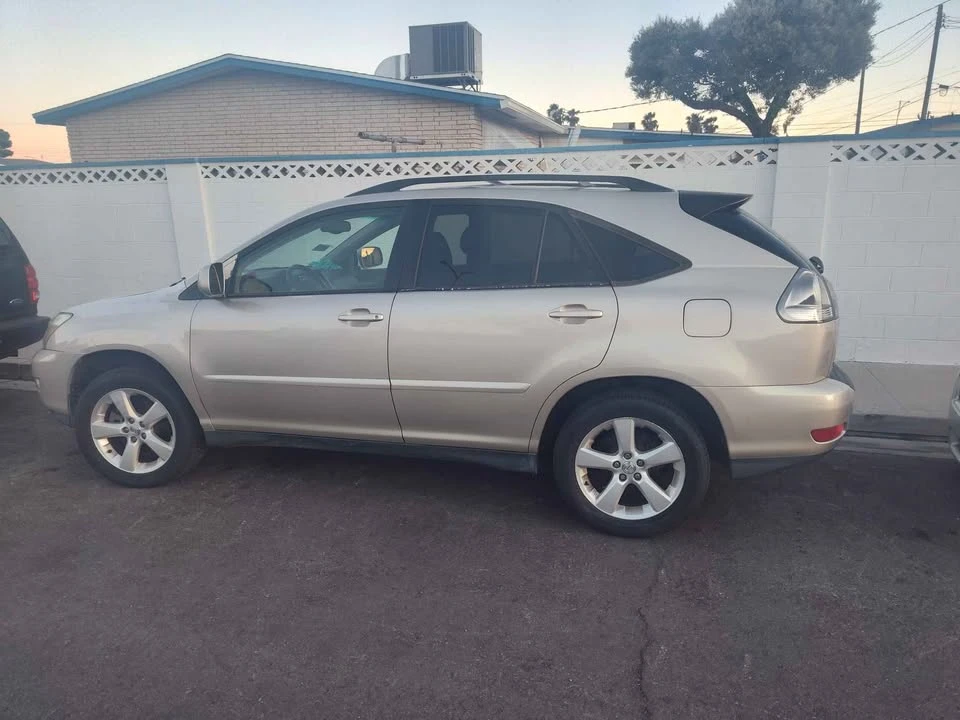 2004 Lexus RX 2nd Gen - Image 2 of 7
