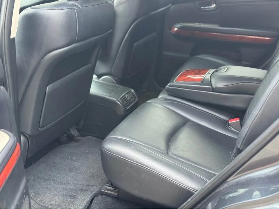 2004 Lexus RX 2nd Gen - Image 11 of 15