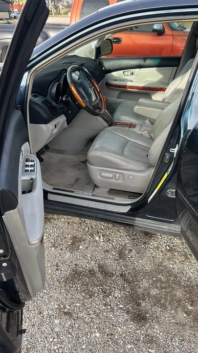 2004 Lexus RX 2nd Gen - Image 6 of 6