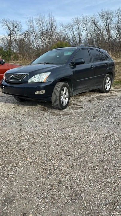 2004 Lexus RX 2nd Gen - Image 2 of 6