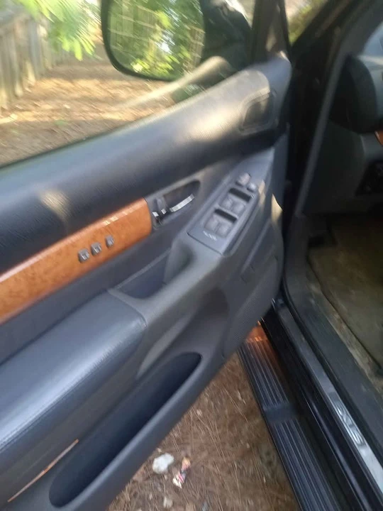 2004 Lexus RX 2nd Gen - Image 5 of 6