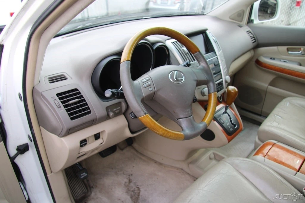 2004 Lexus RX 2nd Gen - Image 12 of 21