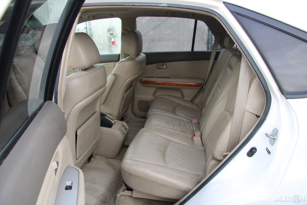 2004 Lexus RX 2nd Gen - Image 18 of 21