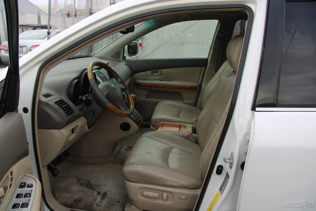 2004 Lexus RX 2nd Gen - Image 11 of 21