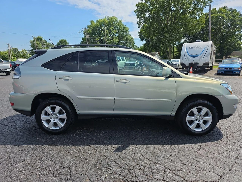2004 Lexus RX 2nd Gen - Image 21 of 29