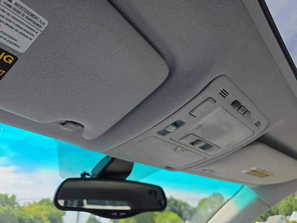 2004 Lexus RX 2nd Gen - Image 23 of 29
