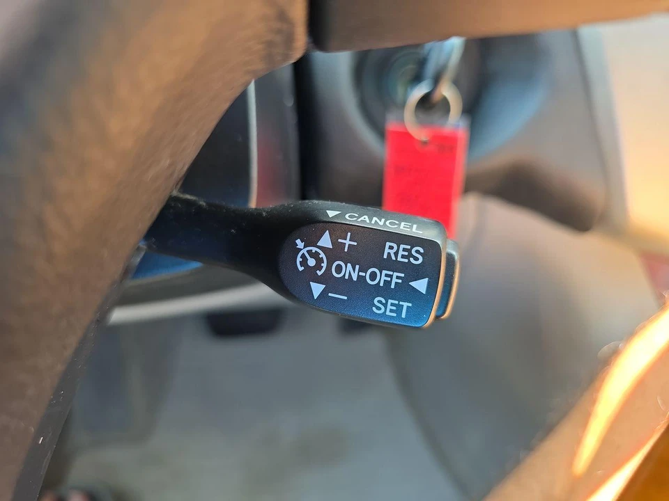 2004 Lexus RX 2nd Gen - Image 24 of 29