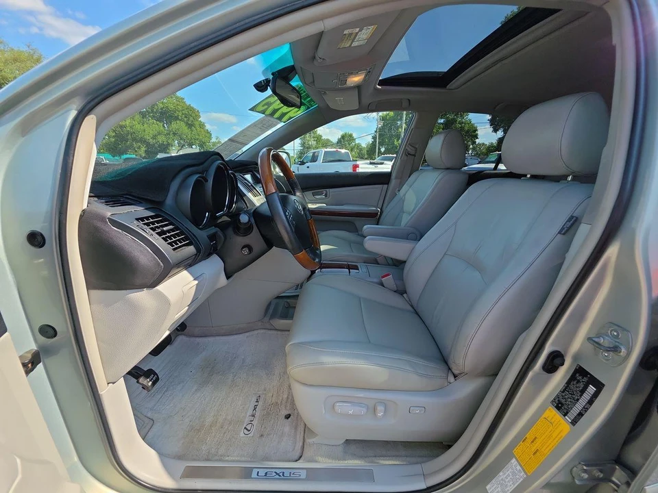 2004 Lexus RX 2nd Gen - Image 3 of 29