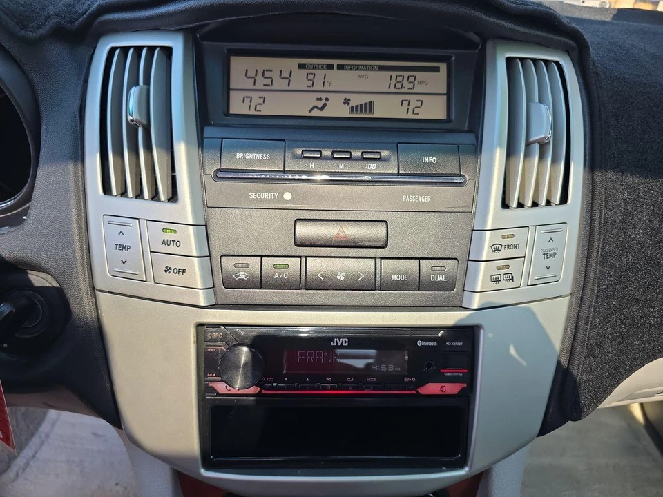 2004 Lexus RX 2nd Gen - Image 9 of 29