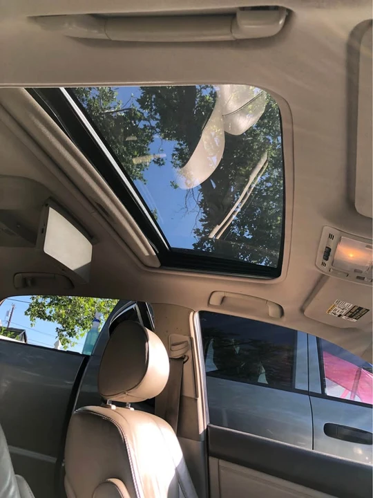 2004 Lexus RX 2nd Gen - Image 14 of 20