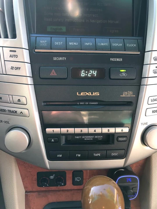 2004 Lexus RX 2nd Gen - Image 9 of 20