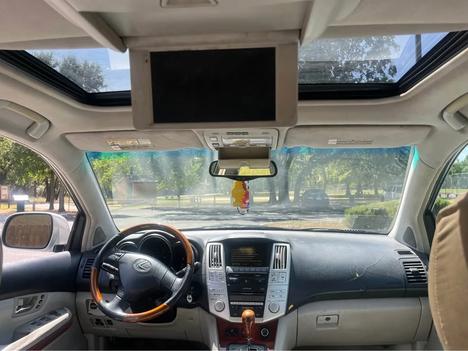 2004 Lexus RX 2nd Gen - Image 8 of 8