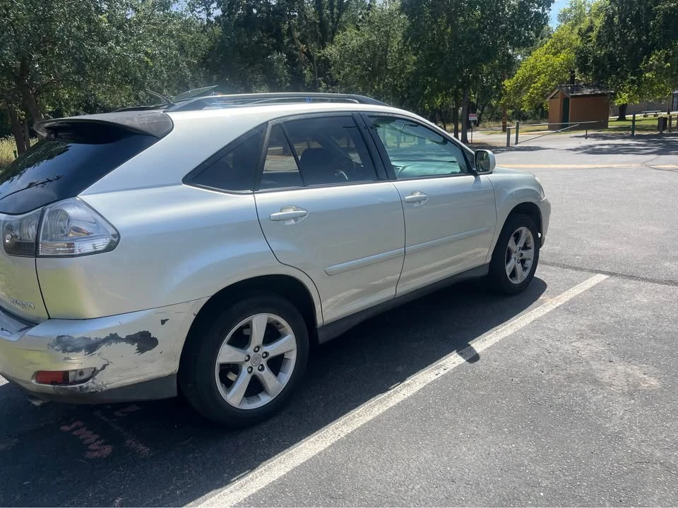 2004 Lexus RX 2nd Gen - Image 3 of 8