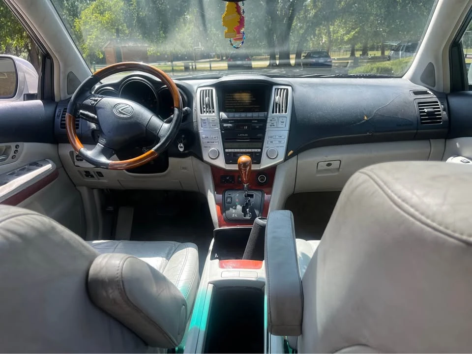 2004 Lexus RX 2nd Gen - Image 6 of 8
