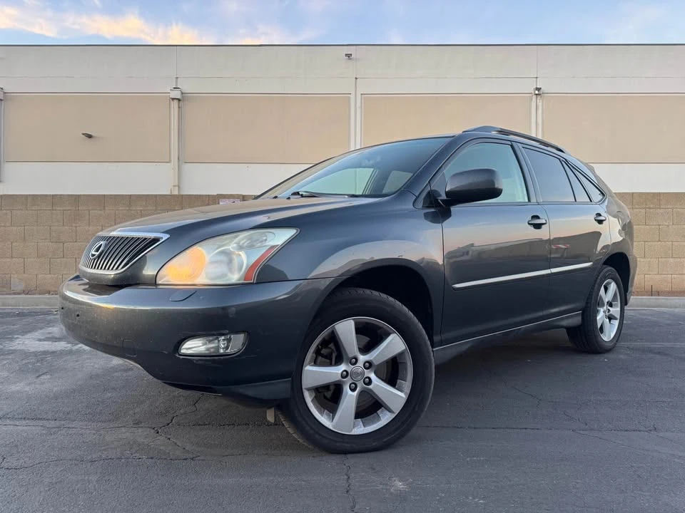 2004 Lexus RX 2nd Gen - Image 4 of 17