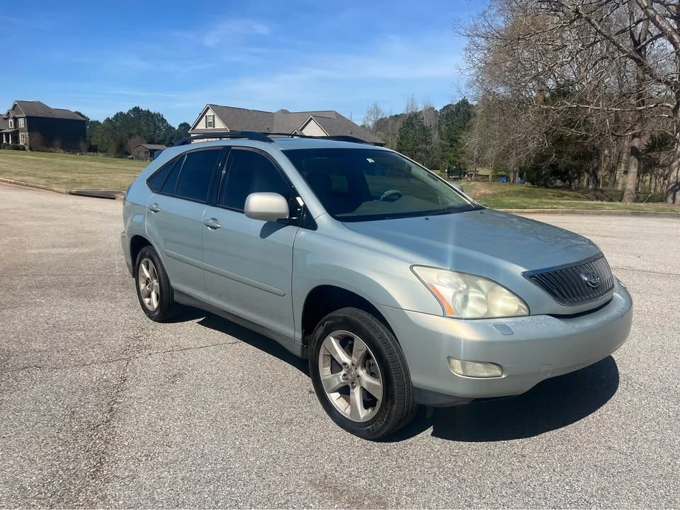 2004 Lexus RX 2nd Gen - Image 3 of 11