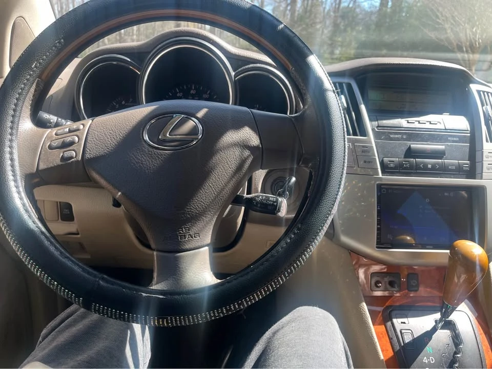 2004 Lexus RX 2nd Gen - Image 11 of 11