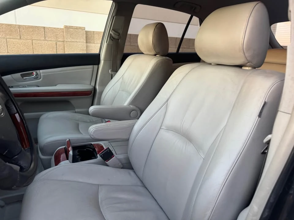 2004 Lexus RX 2nd Gen - Image 14 of 17