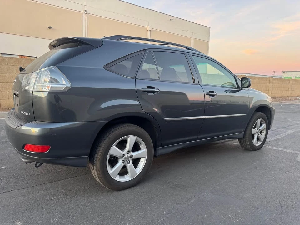 2004 Lexus RX 2nd Gen - Image 8 of 17