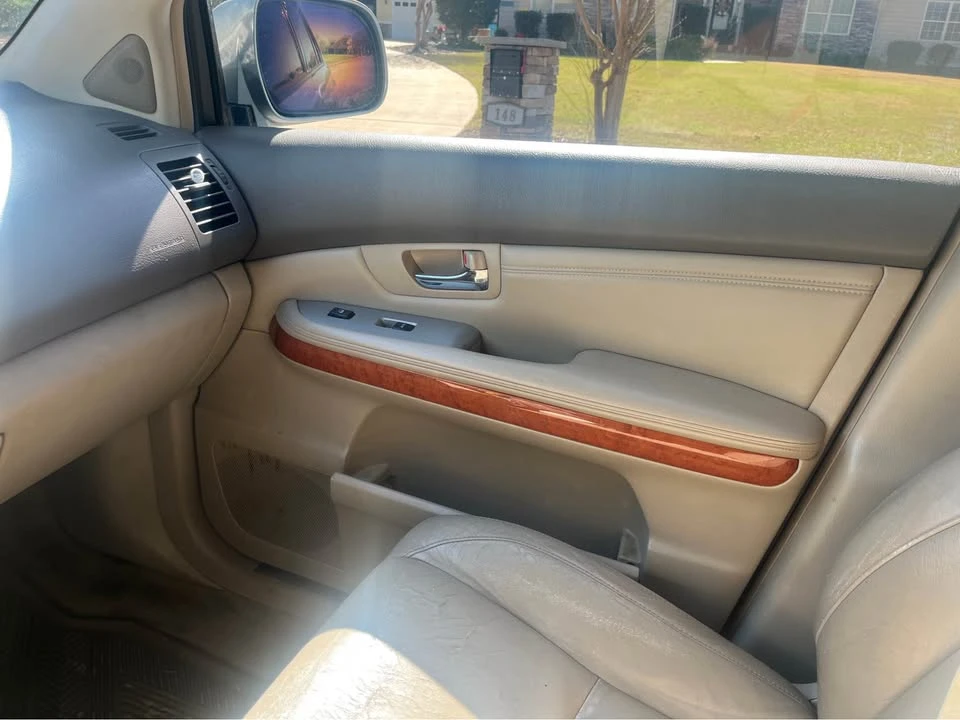 2004 Lexus RX 2nd Gen - Image 8 of 11