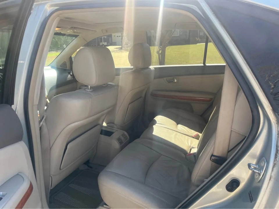 2004 Lexus RX 2nd Gen - Image 6 of 11