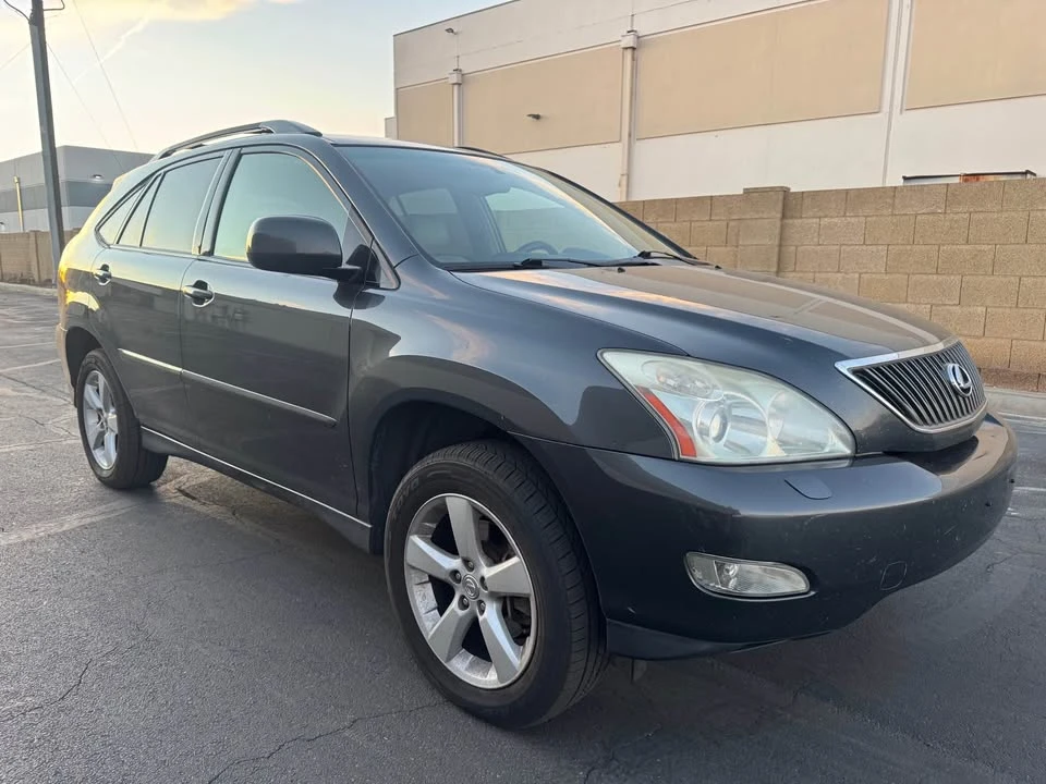 2004 Lexus RX 2nd Gen - Image 6 of 17