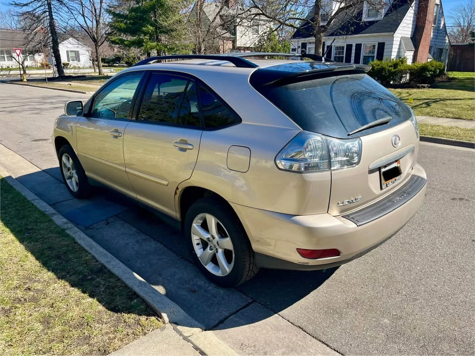 2004 Lexus RX 2nd Gen - Image 5 of 19