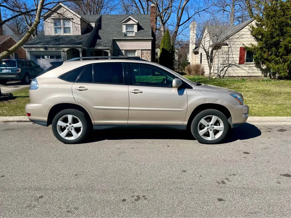 2004 Lexus RX 2nd Gen - Image 2 of 19