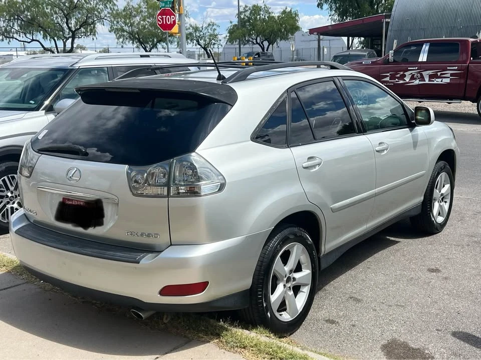 2004 Lexus RX 2nd Gen - Image 3 of 12