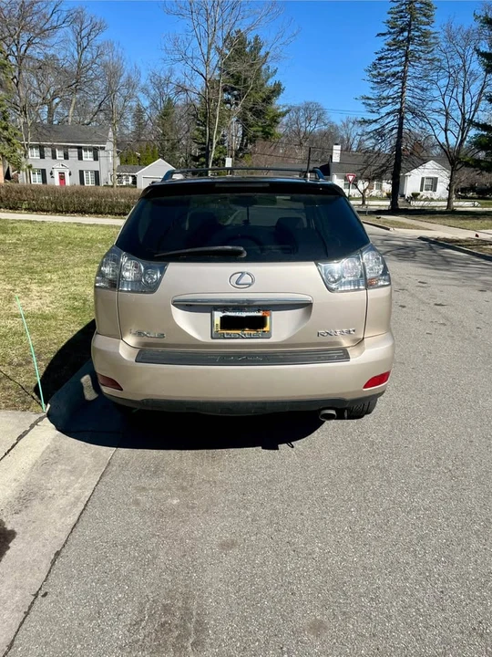 2004 Lexus RX 2nd Gen - Image 4 of 19