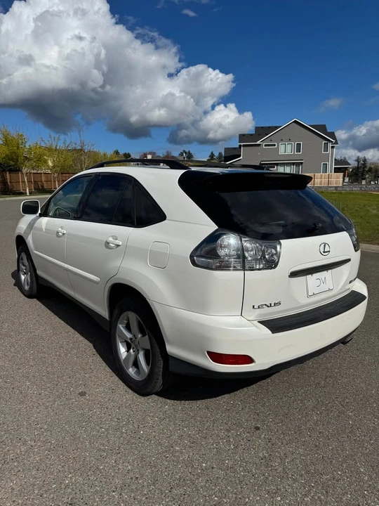 2004 Lexus RX 2nd Gen - Image 3 of 20