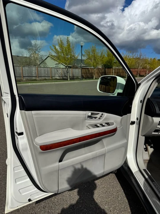 2004 Lexus RX 2nd Gen - Image 9 of 20