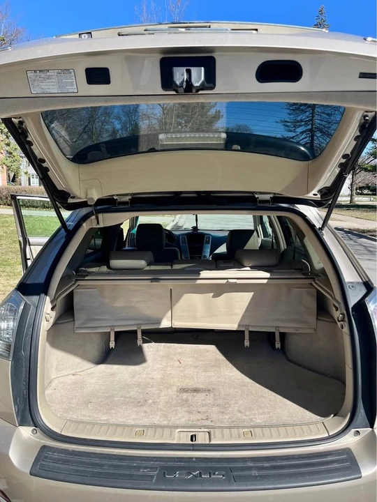 2004 Lexus RX 2nd Gen - Image 9 of 19