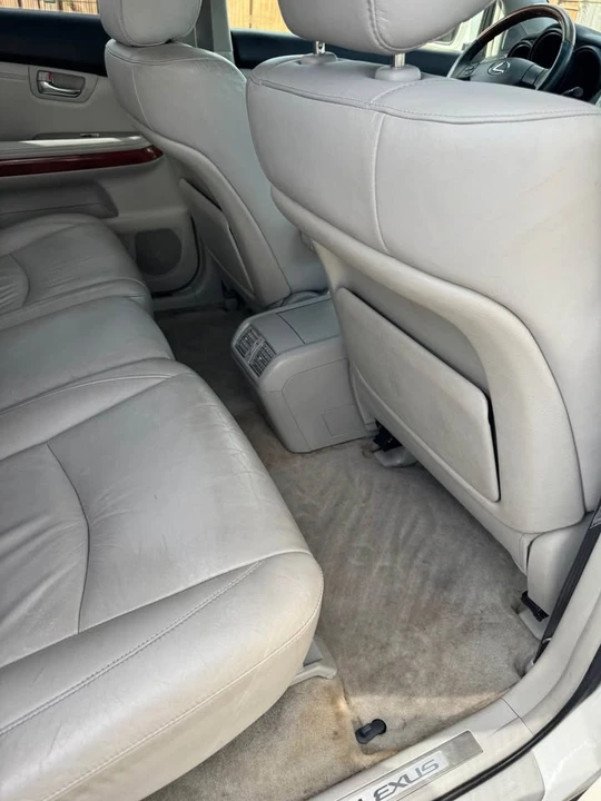 2004 Lexus RX 2nd Gen - Image 19 of 20