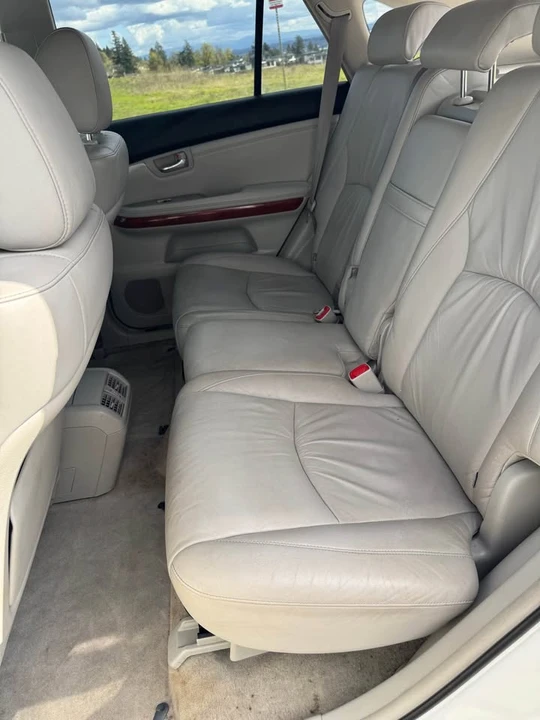 2004 Lexus RX 2nd Gen - Image 17 of 20