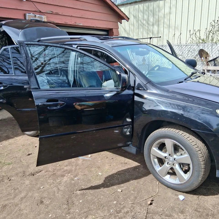 2004 Lexus RX 2nd Gen - Image 9 of 10